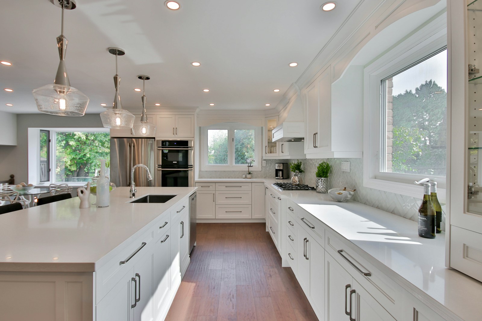 A contemporary kitchen and dining space
